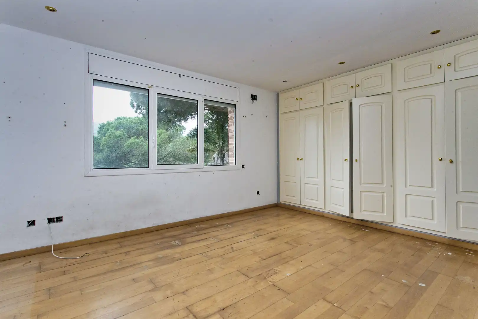 Detached house with pool for sale in C/ Sant Viçent, imagen 5