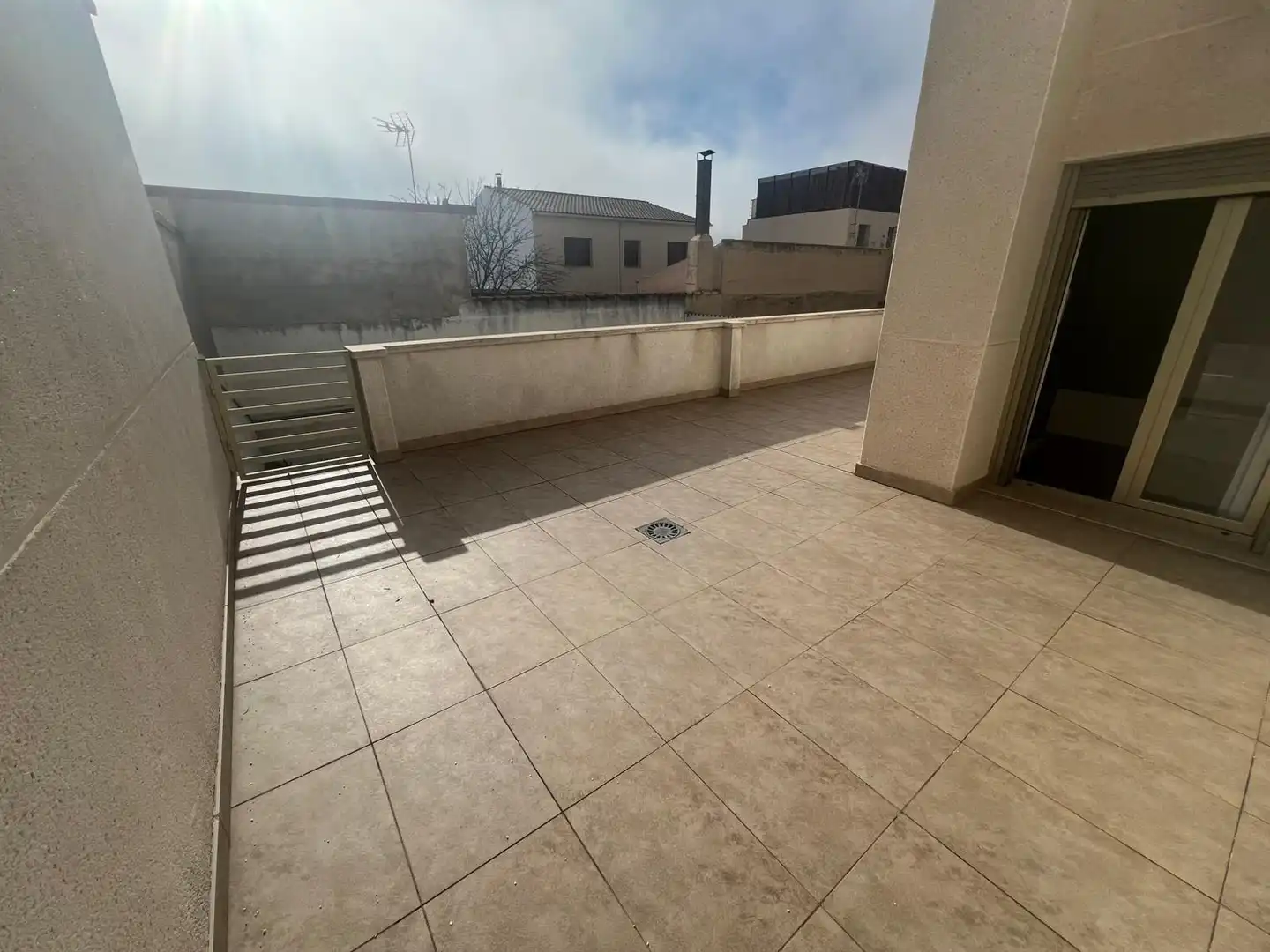 Terraza de Casa adosada en venta en Carrión de Calatrava con Aire acondicionado, Calefacción y Jardín privado