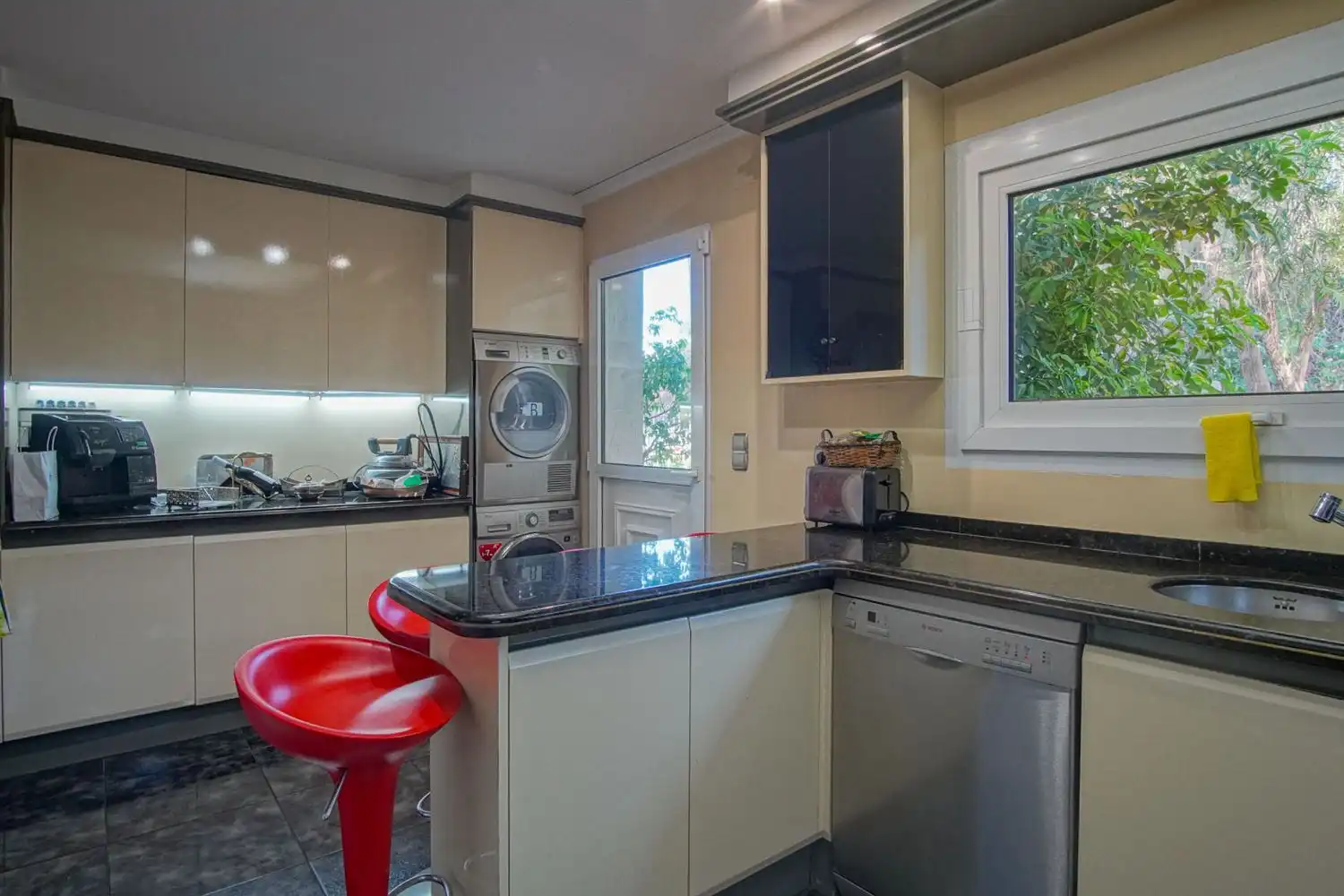 Cocina de Casa o chalet en venta en Dénia con Aire acondicionado, Calefacción y Terraza