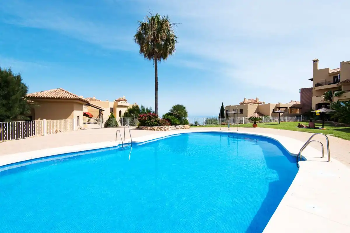 Swimming pool of Apartments for sale in Benalmádena  with Air Conditioner and Furnished