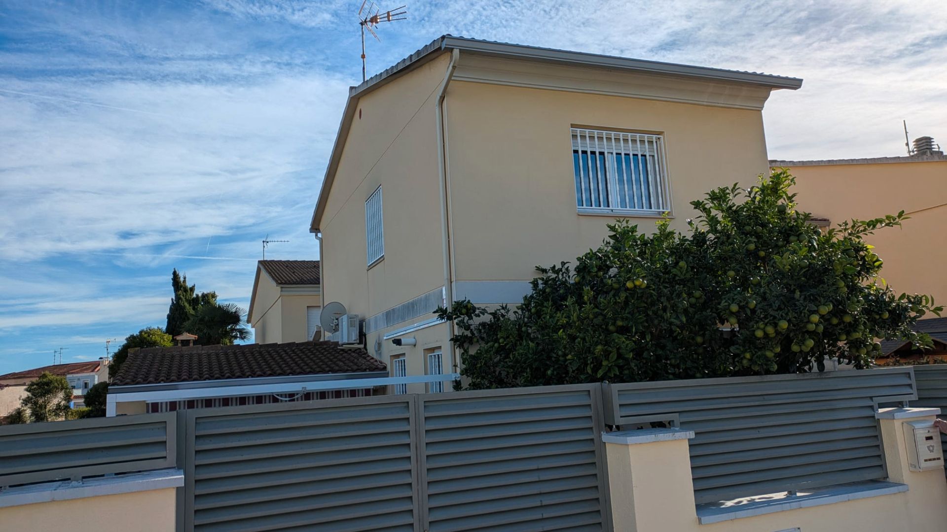 Exterior view of House or chalet for sale in Torredembarra  with Air Conditioner, Heating and Private garden