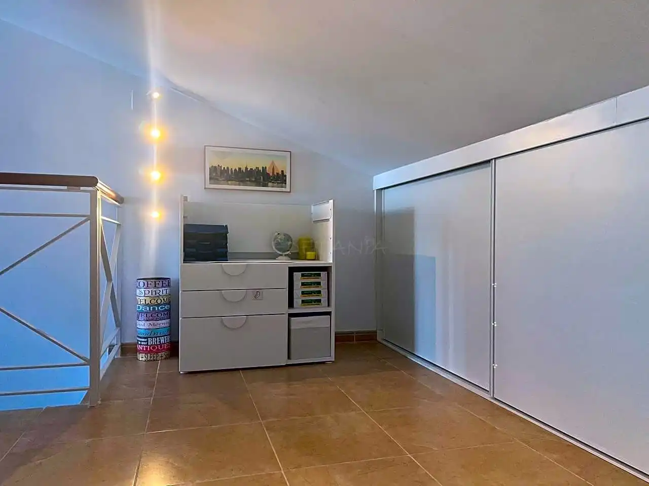 Dormitori de Dúplex per a compartir en Moncada amb Aire condicionat, Jardí privat i Terrassa