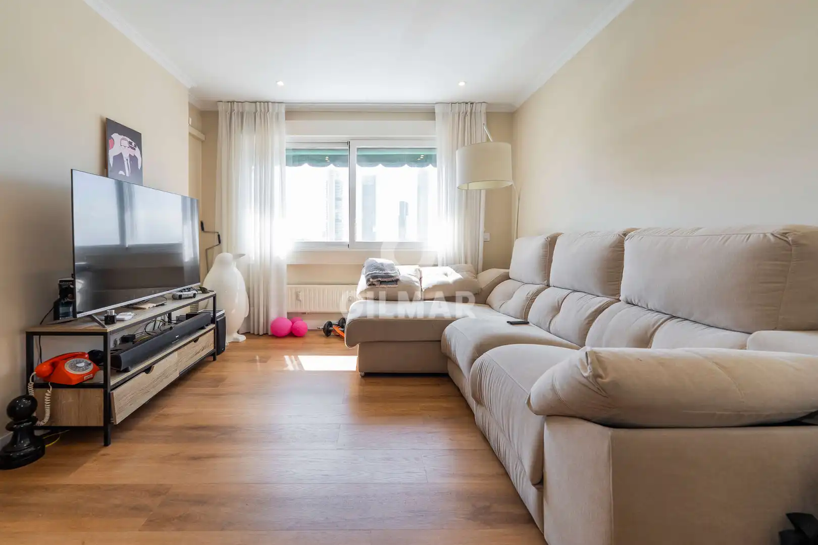 Living room of Flat for sale in Madrid  with Heating, Private garden and Swimming Pool