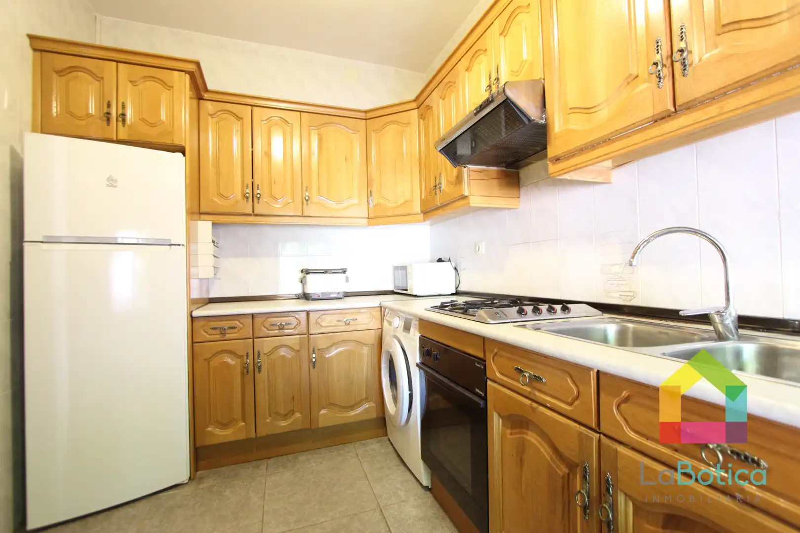 Kitchen of Detached homes for sale in San Martín de Montalbán  with Air Conditioner, Heating and Furnished