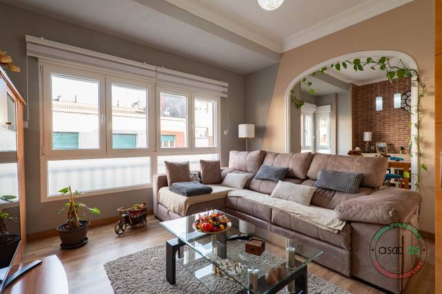 Piso en Venta en Mieres - Calle Ramon Perez de Ayala, 17 en San Pedro - Siana