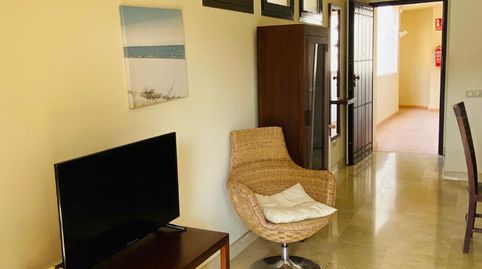 Apartamento en primera planta con  vistas a la piscina y jardin, imatge 5