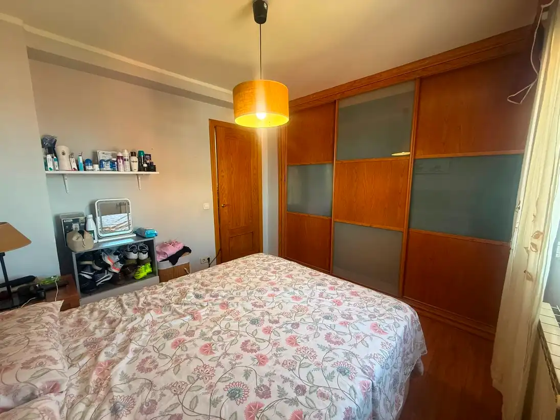 Habitación de Piso en venta en Madrid con Calefacción, Terraza y Amueblado