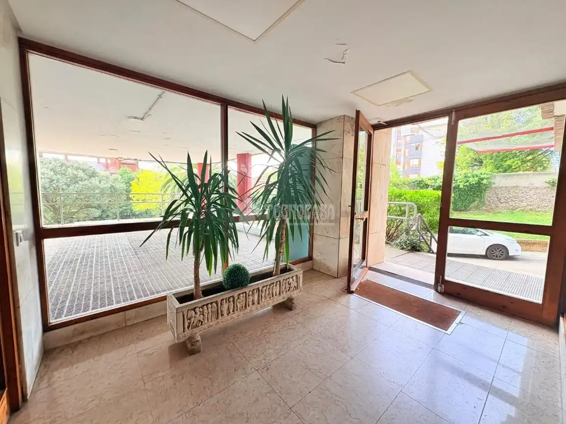 Piso en venta en Santander con Calefacción y Terraza