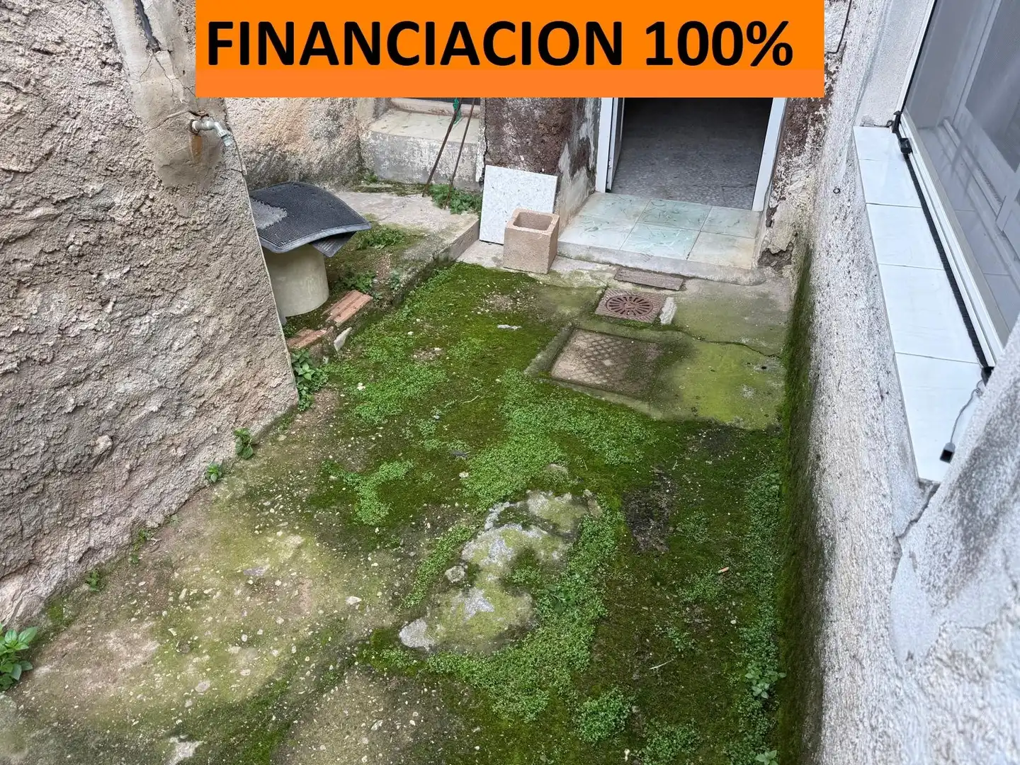 Houses for sale in Calle Muntadas, Lumpiaque