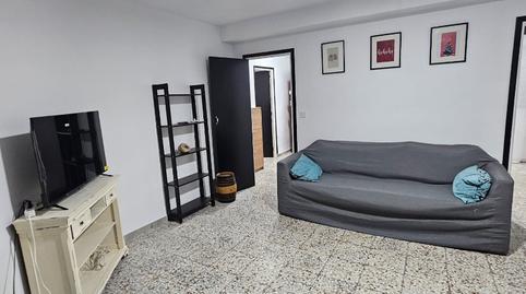 Foto 2 de Piso de alquiler en Coín, Málaga