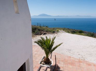 Detached house with garden to rent in Avenida de Andalucía 8