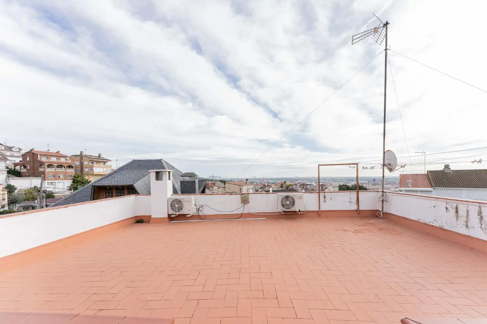Terrassa de Casa o xalet en venda en Viladecans amb Aire condicionat, Calefacció i Jardí privat