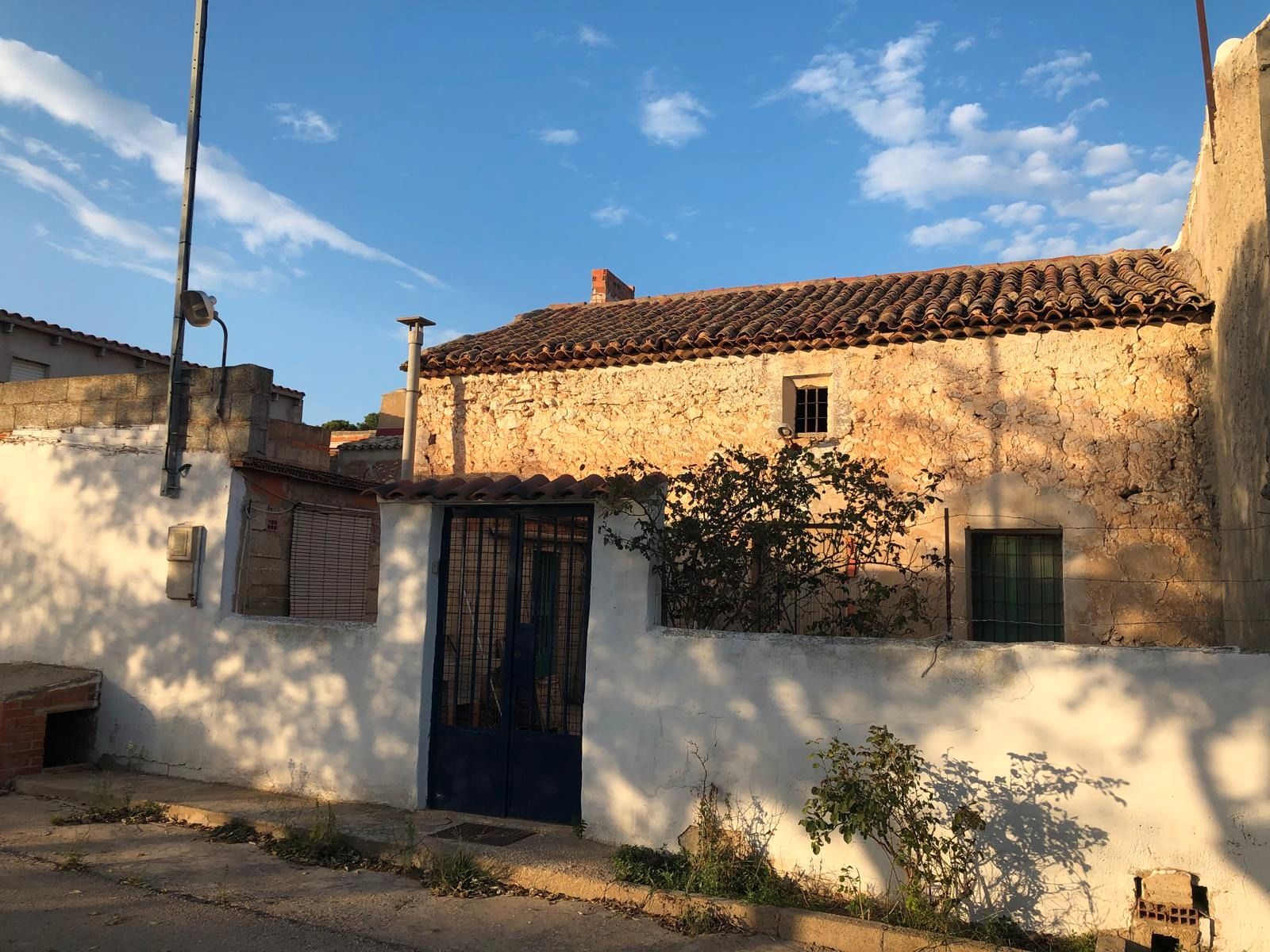 Vista exterior de Casa o xalet en venda en Ayora