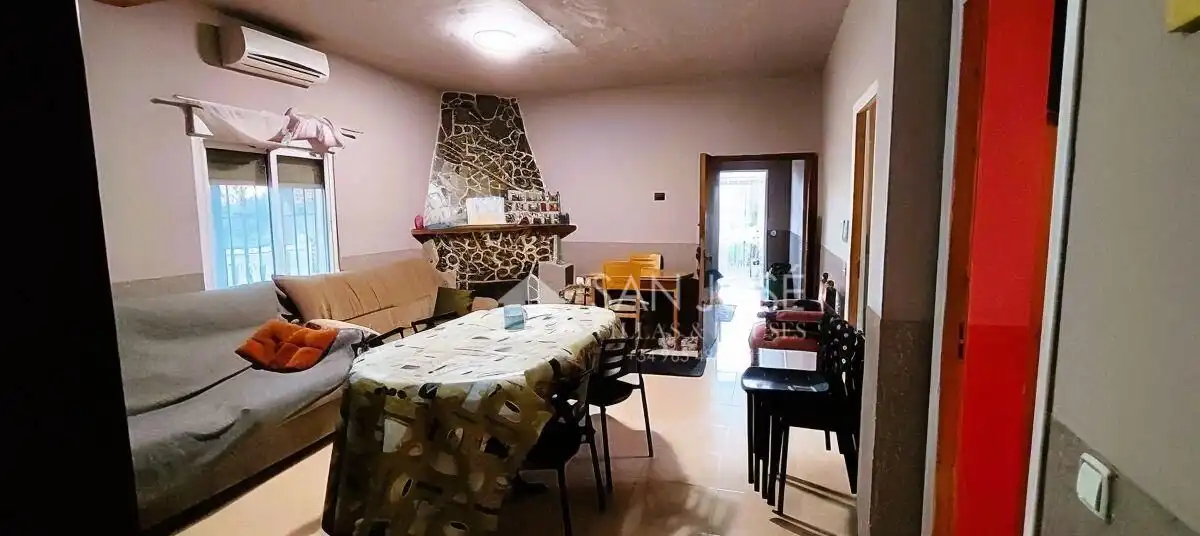 Casa o xalet en venda en Monóvar  / Monòver amb Calefacció, Traster i Piscina
