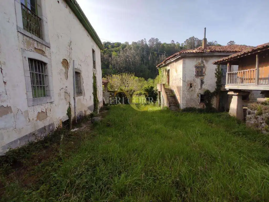 Terreno en venta en Infiesto, Piloña