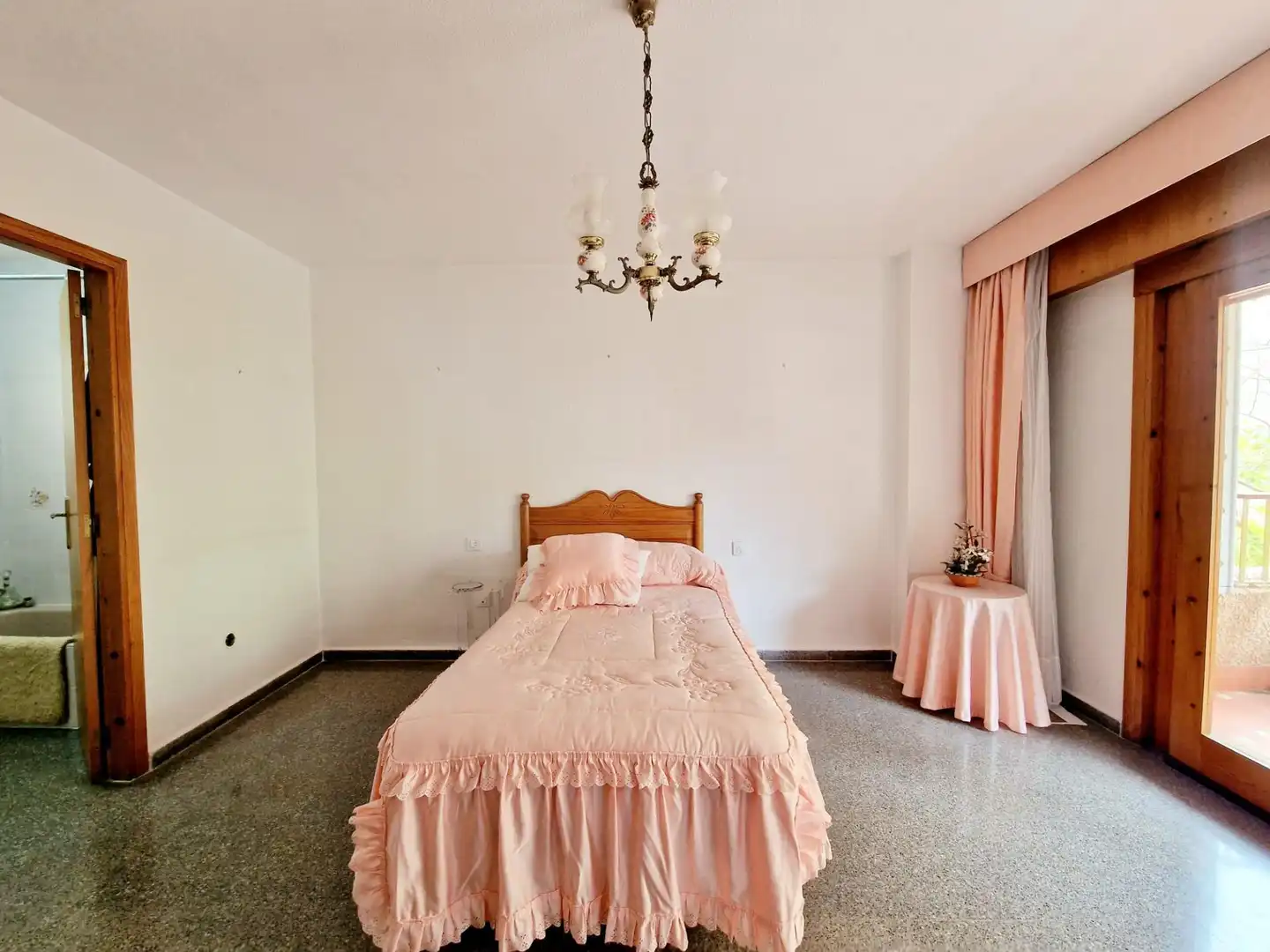 Habitación de Piso en venta en Águilas con Jardín privado, Terraza y Amueblado
