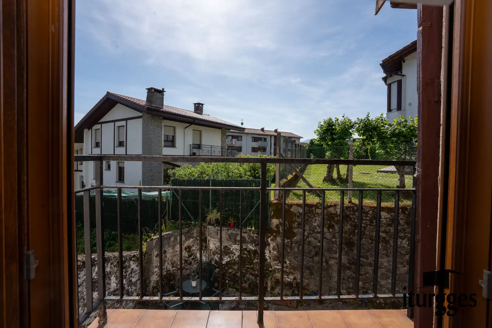 Vista exterior de Casa adosada en venta en Gernika-Lumo con Jardín privado, Amueblado y Horno