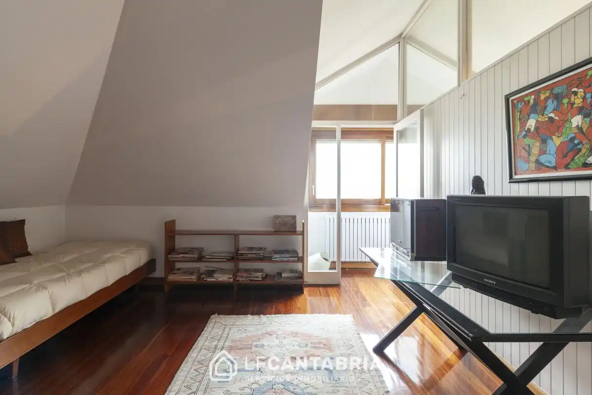 Habitación de Dúplex en venta en Santander con Calefacción y Terraza