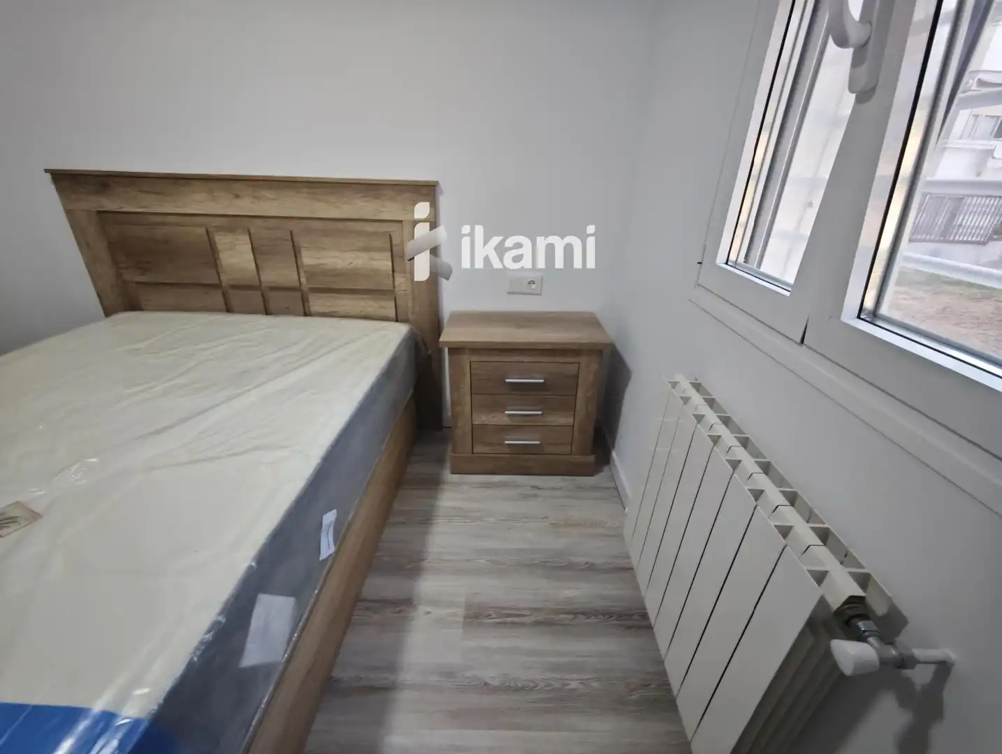Habitación de Piso en venta en Madrid con Calefacción, Jardín privado y Amueblado