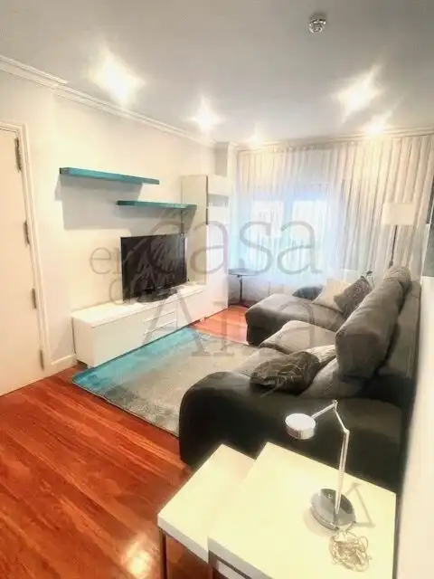 Sala de estar de Apartamento en venta en Bilbao  con Calefacción y Amueblado