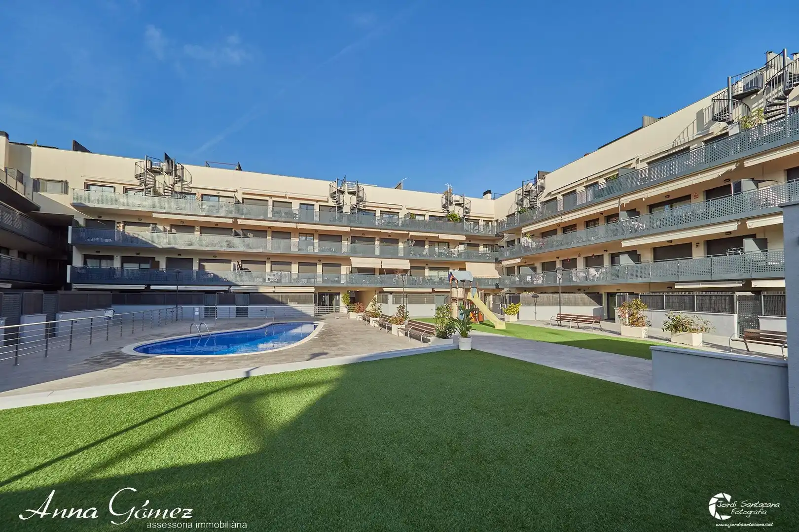 Vista exterior de Planta baja en venta en El Vendrell con Calefacción, Parquet y Terraza