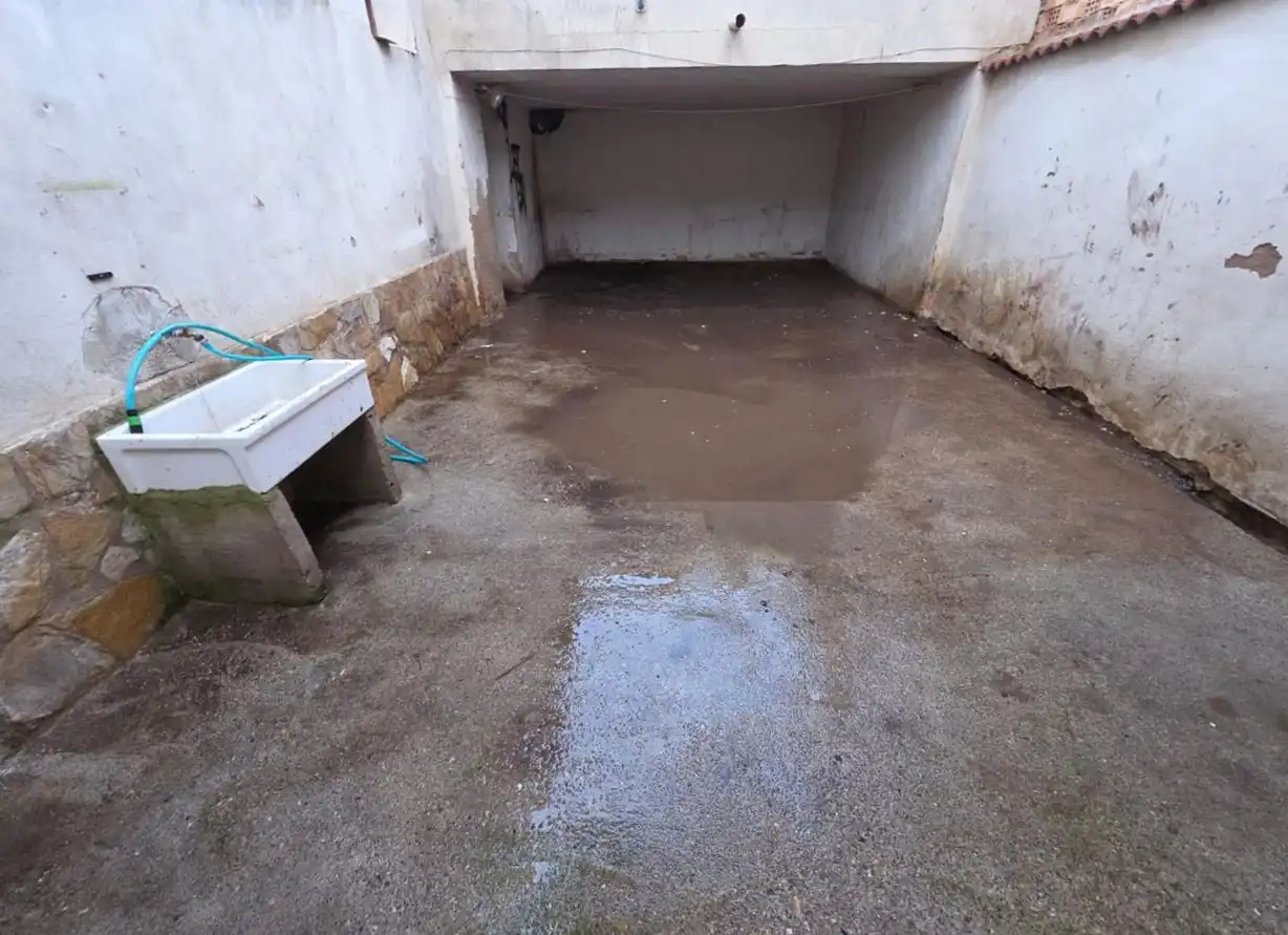 Casa adosada en venta en Valtierra