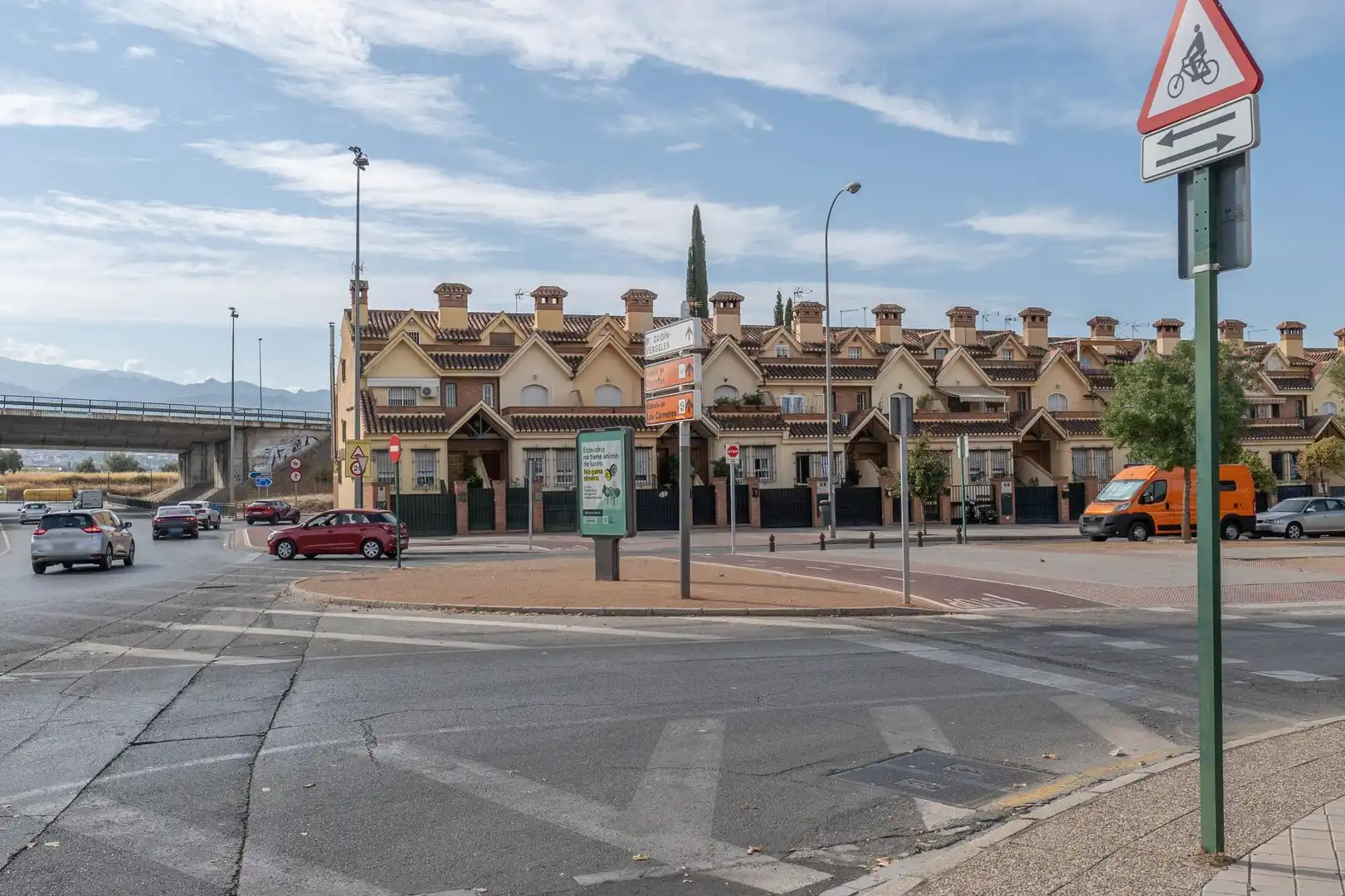 Edificio en venta en Camino Bajo de Huétor, 136, Cervantes