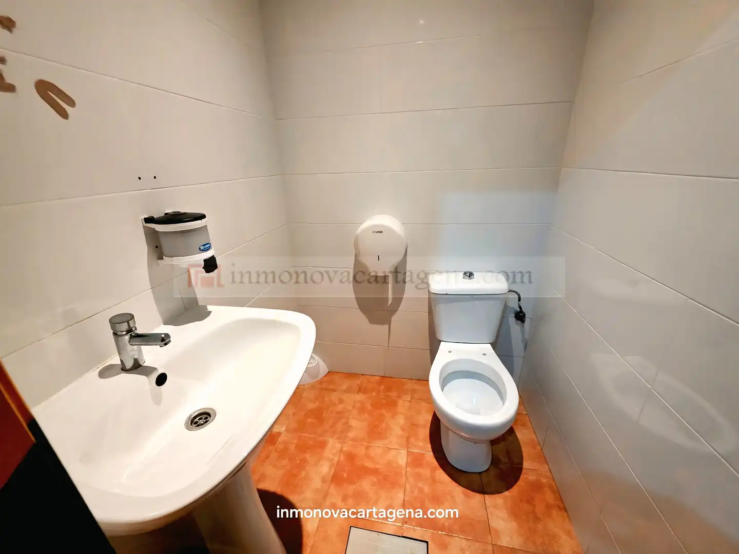 Local comercial de lloguer a Calle Carmen Conde, imagen 10