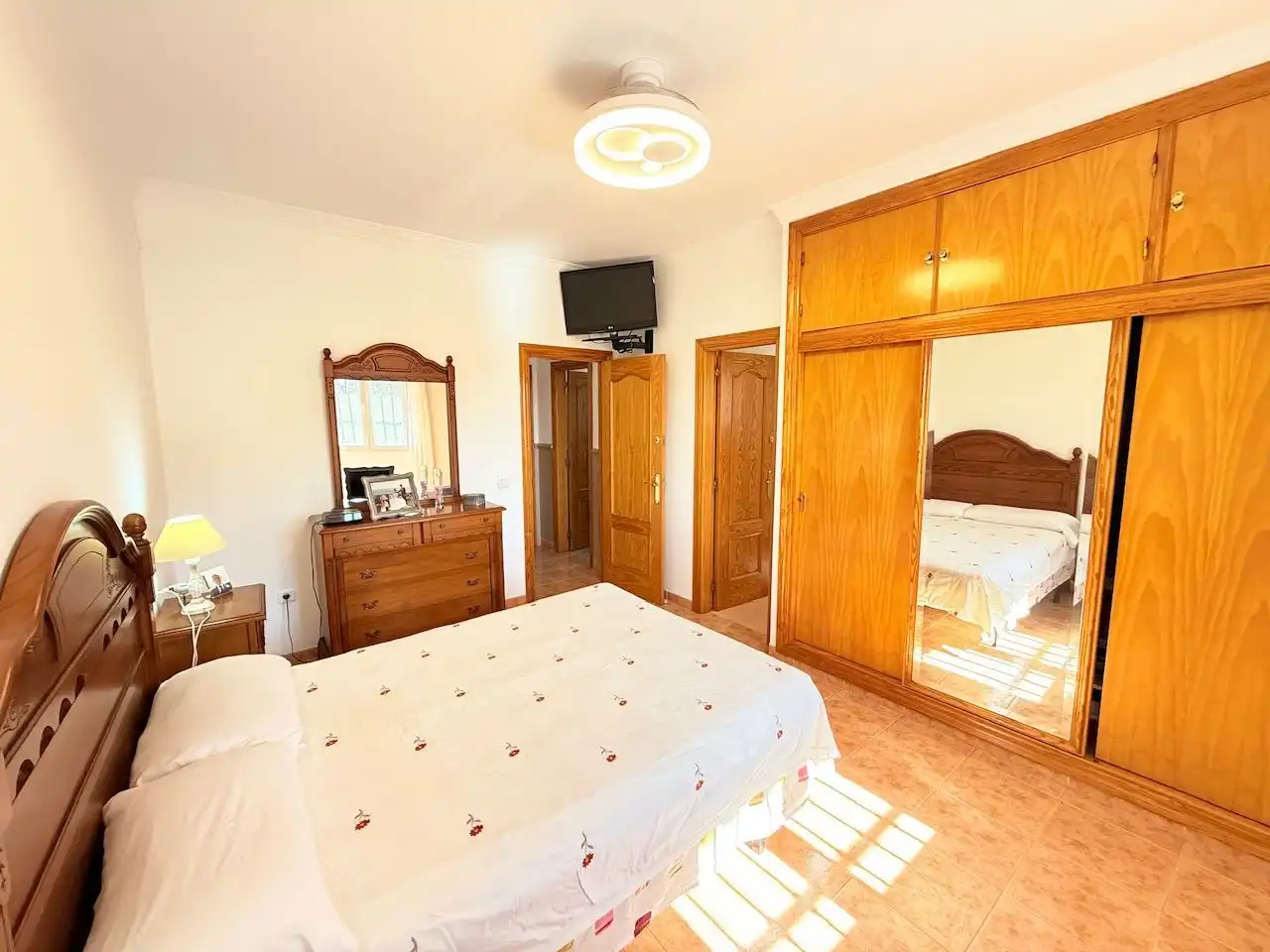 Chalet con piscina en venta en Caleta de Vélez, imagen 49