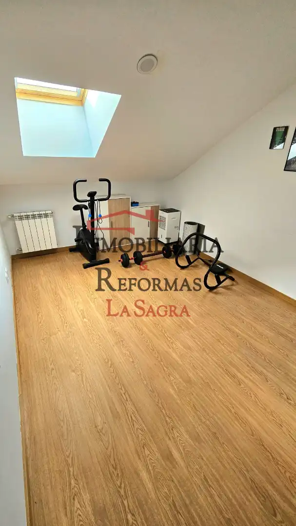 Duplexes for sale in Borox  with Air Conditioner, Heating and Private garden