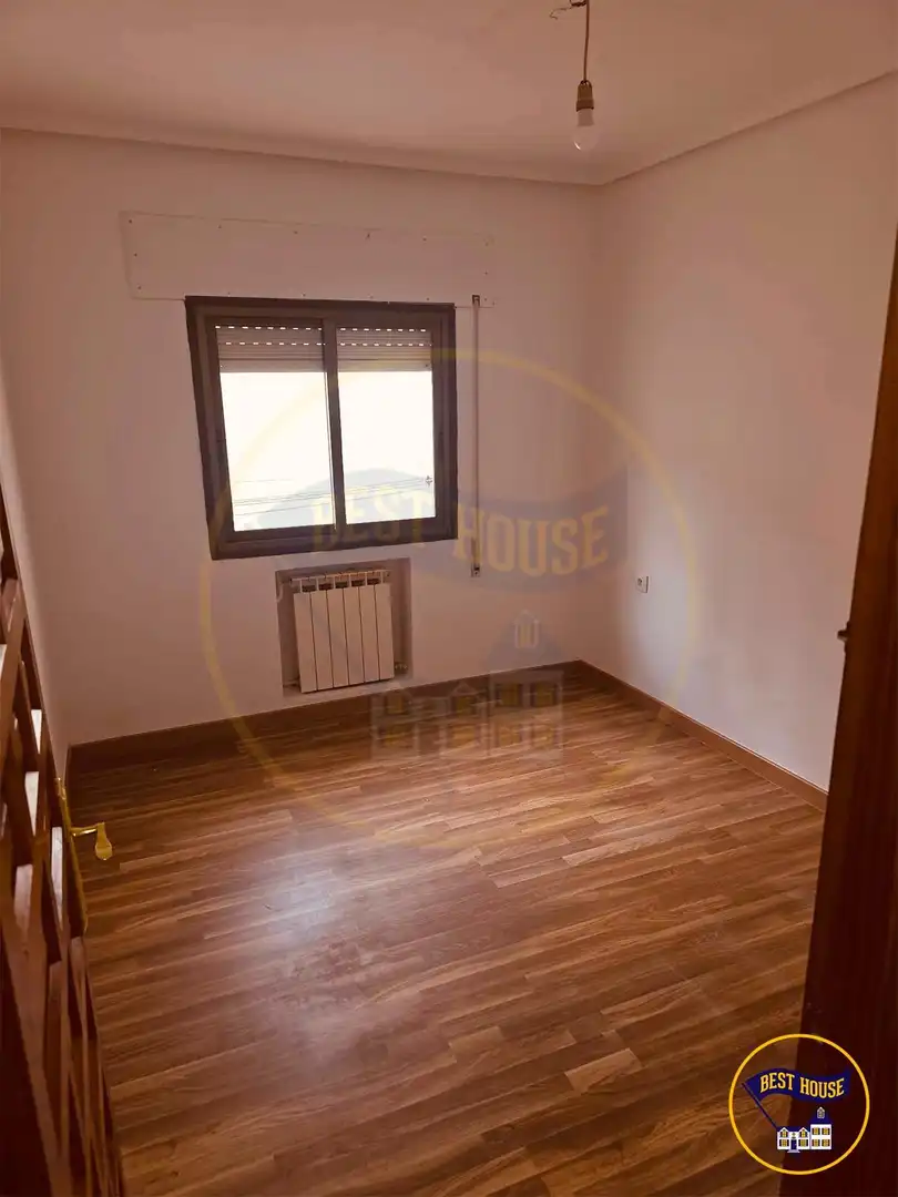 Bedroom of Flat for sale in Cuenca  with Heating
