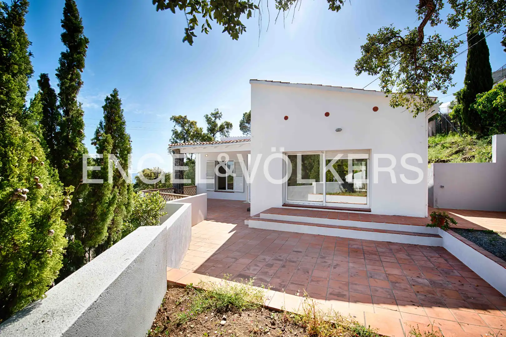 Vista exterior de Casa o xalet en venda en El Port de la Selva amb Aire condicionat, Calefacció i Jardí privat