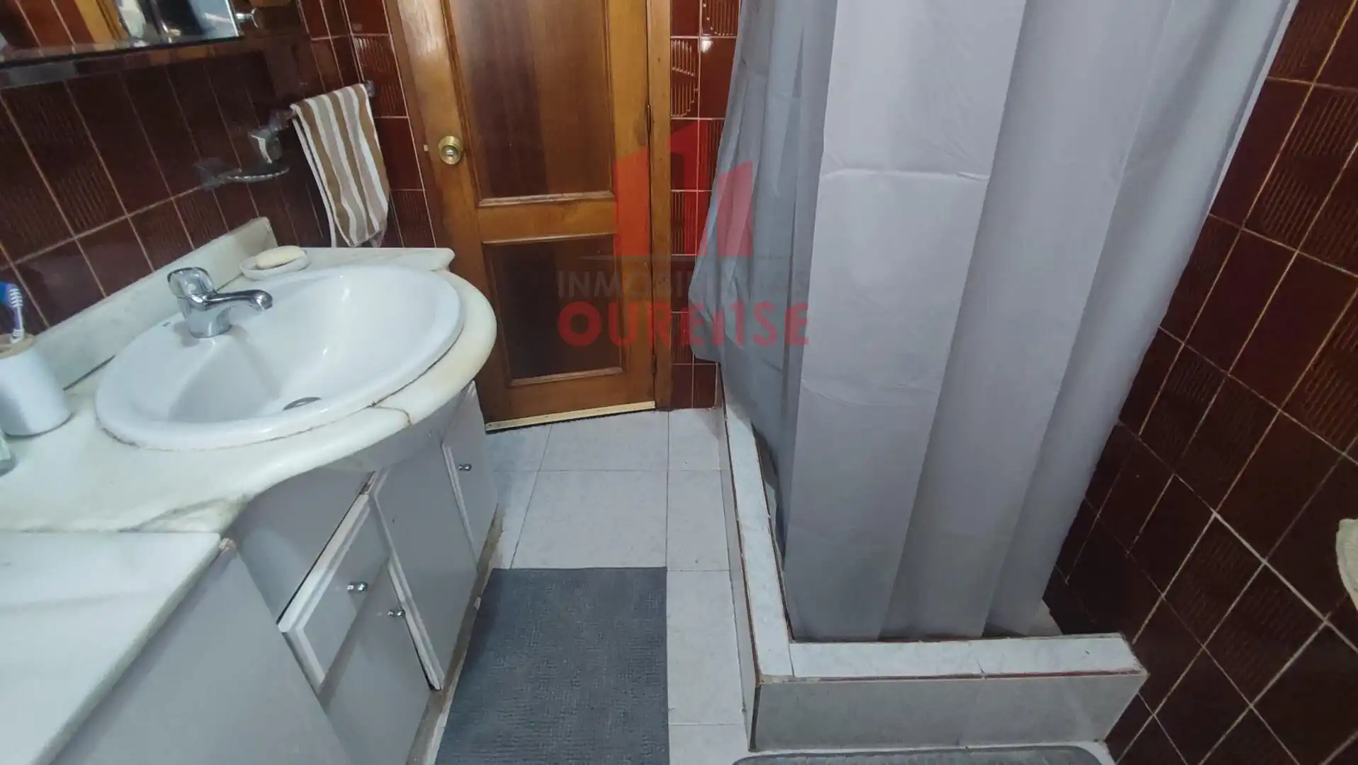 Bany de Casa o xalet en venda en Ourense Capital  amb Calefacció i Balcó
