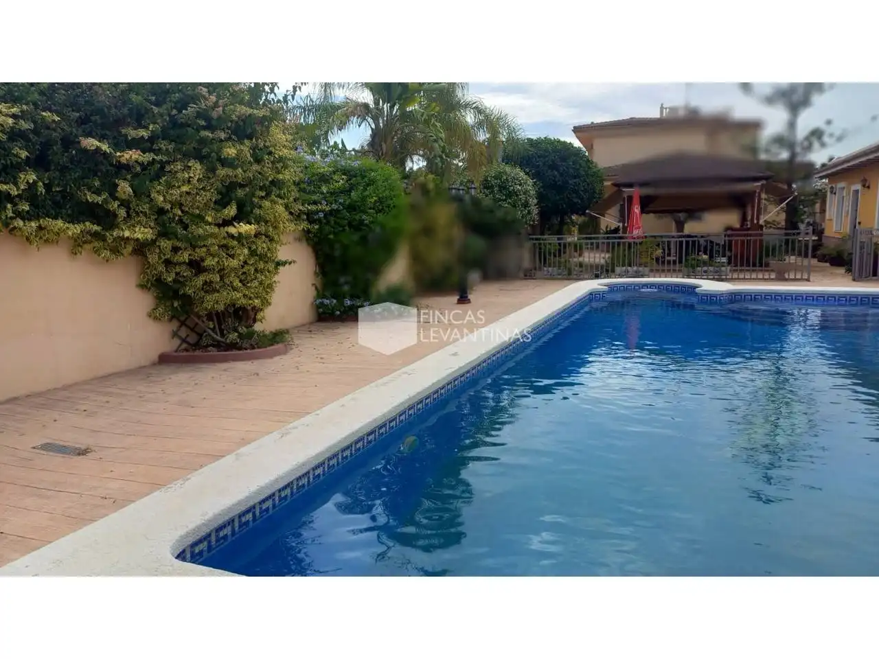Piscina de Casa o xalet en venda en San Vicente del Raspeig / Sant Vicent del Raspeig amb Aire condicionat, Jardí privat i Terrassa