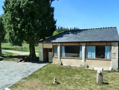 Vista exterior de Finca rústica en venda en Guitiriz amb Balcó