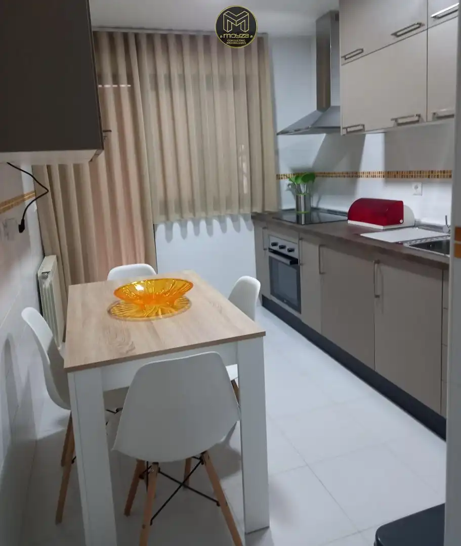 Kitchen of Flat for sale in Bailén  with Air Conditioner, Furnished and Balcony