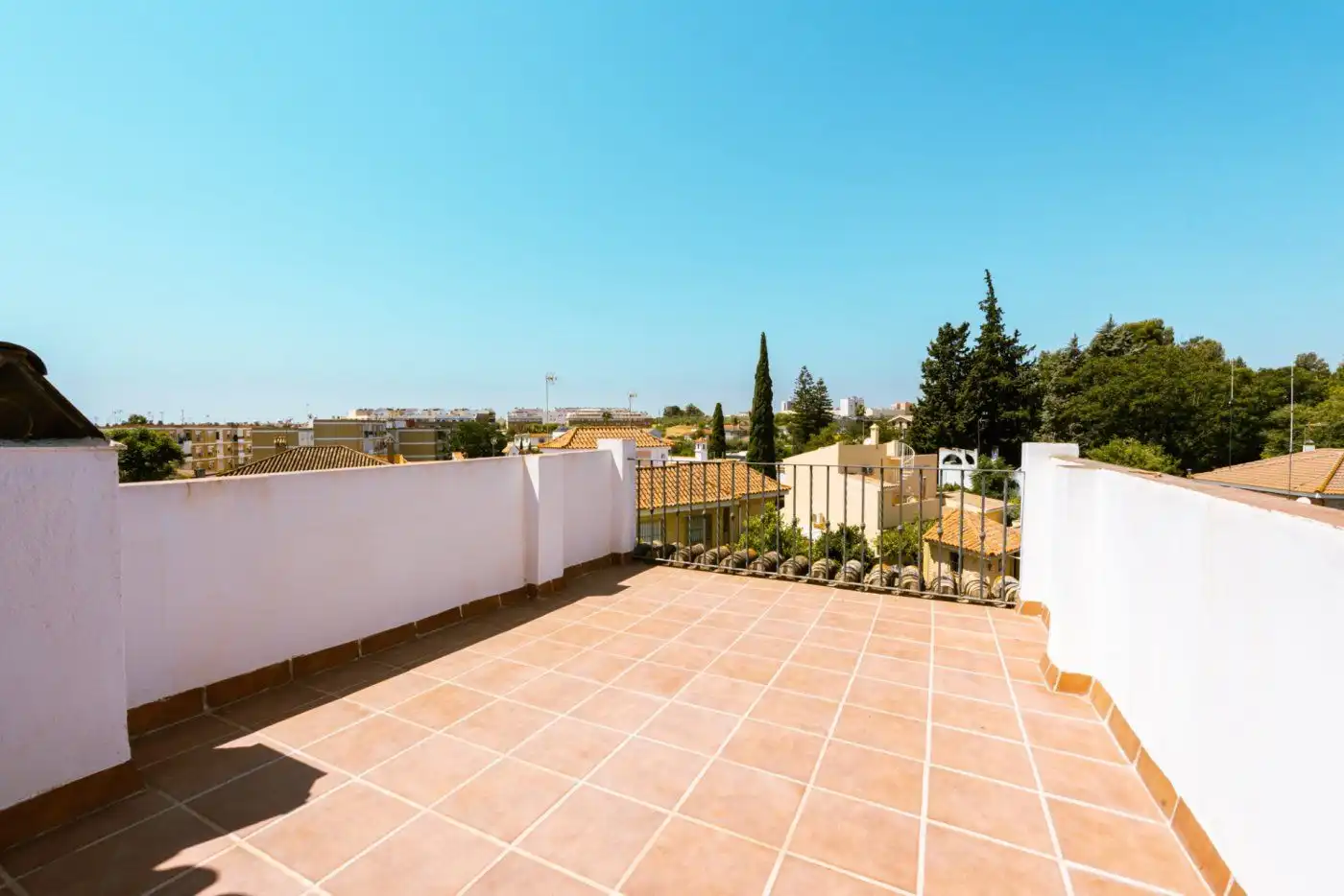 Terraza de Casa o chalet en venta en Tomares con Calefacción, Jardín privado y Terraza