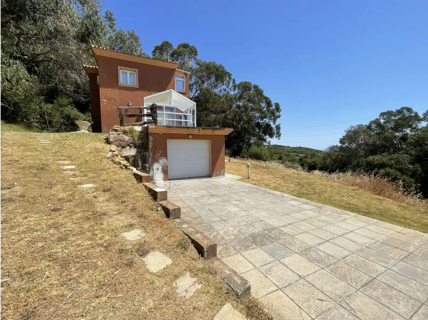 Exterior view of Houses for sale in Algeciras  with Private garden, Terrace and Furnished