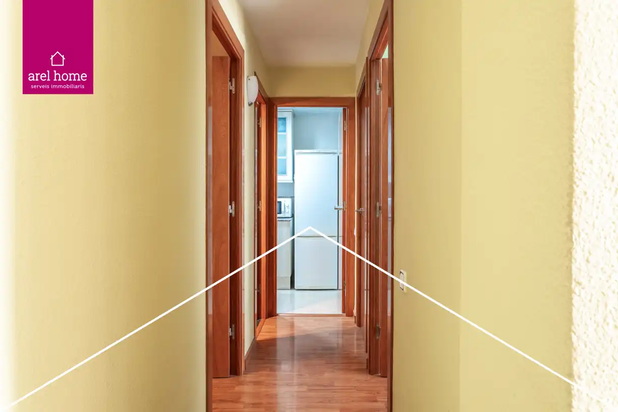 Flat for sale in L'Hospitalet de Llobregat  with Parquet flooring and Balcony