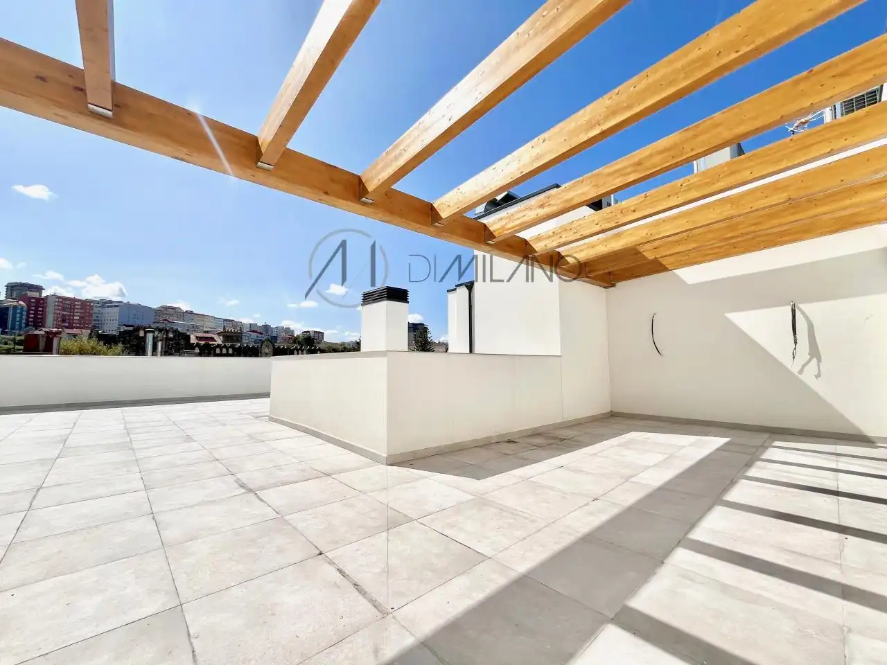 Terraza de Ático en venta en Vigo  con Calefacción