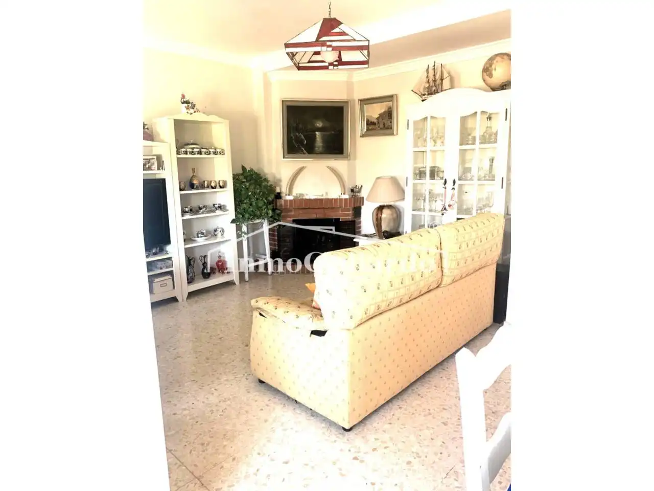 Sala d'estar de Casa o xalet en venda en Rincón de la Victoria amb Jardí privat, Terrassa i Piscina