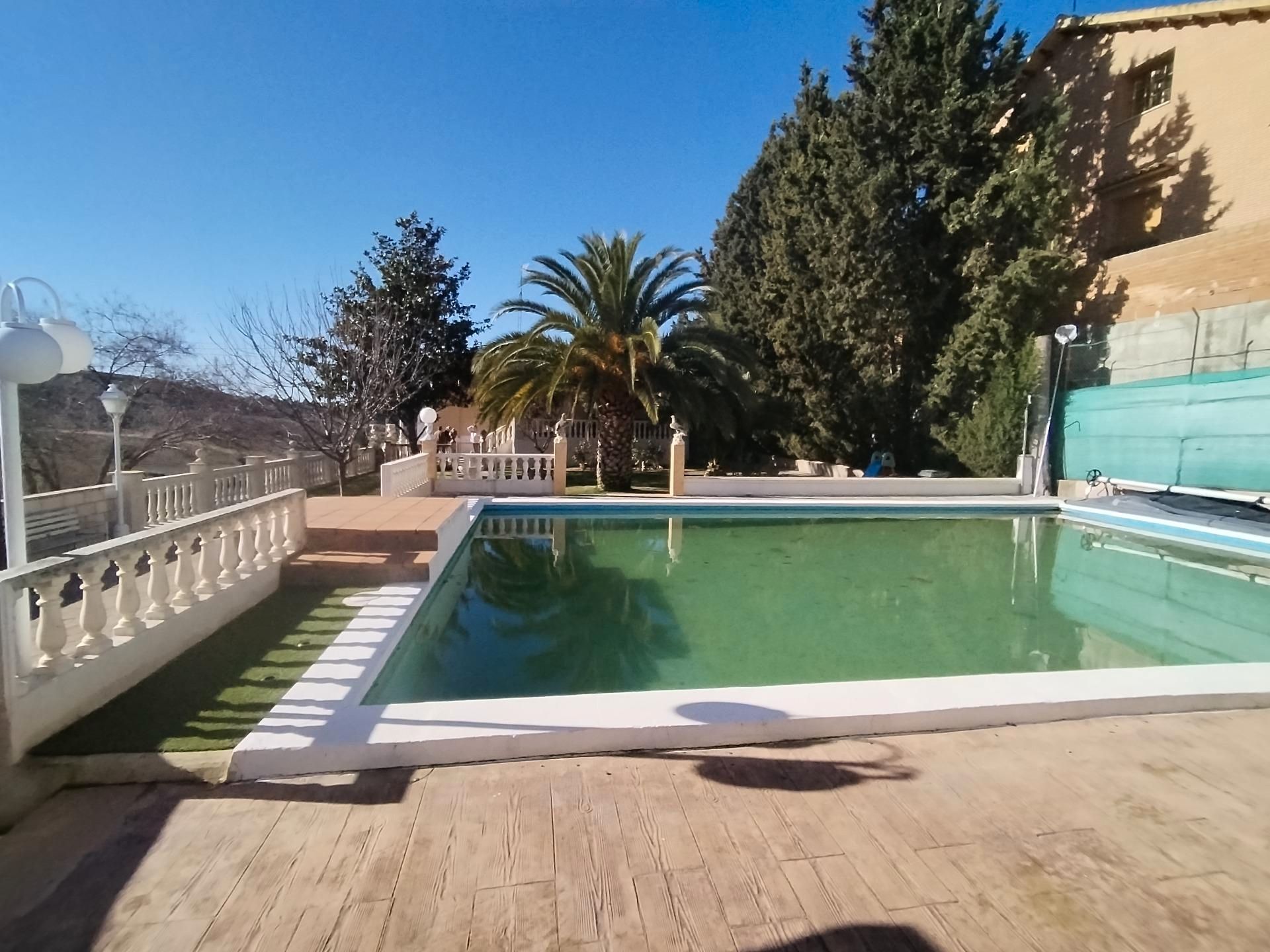 Swimming pool of Houses for sale in Campo Real  with Air Conditioner, Heating and Private garden