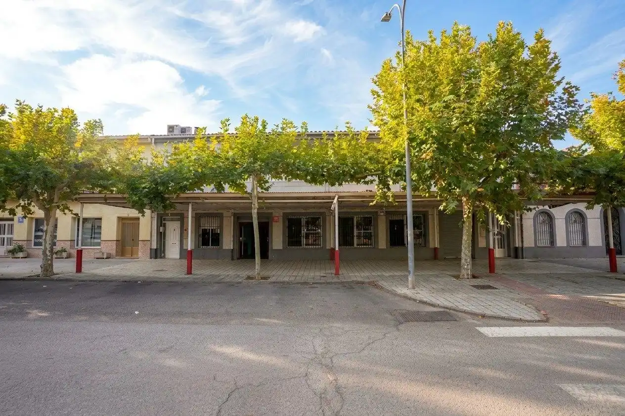 Vista exterior de Local en venta en Guadiana, Badajoz