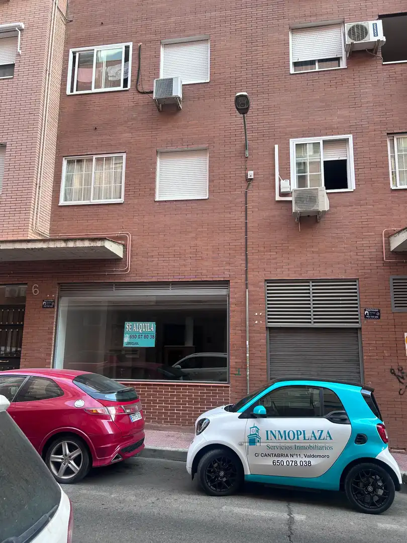 Vista exterior de Local de lloguer en Valdemoro amb Aire condicionat
