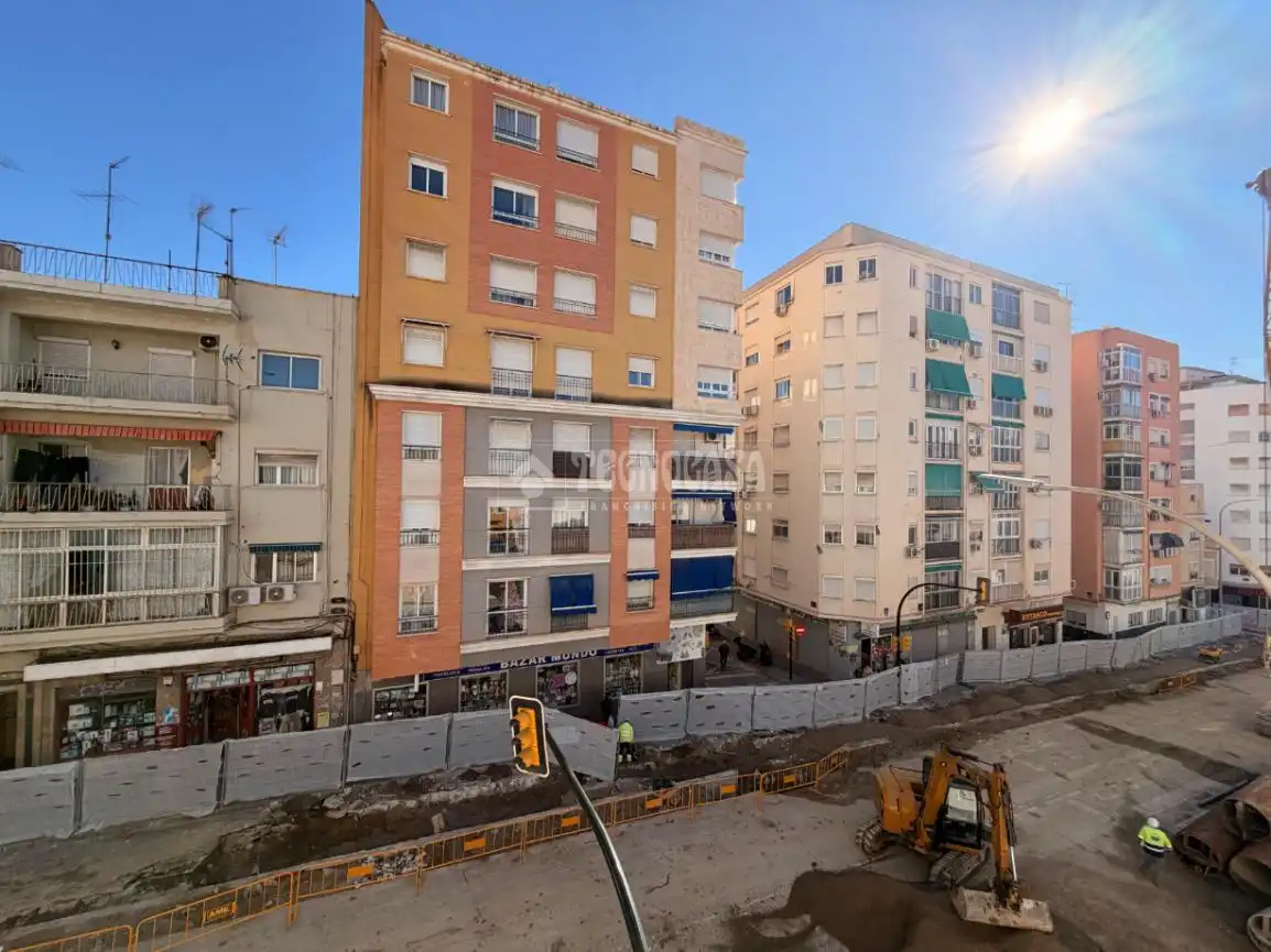 Vista exterior de Piso en venta en Málaga con Balcón