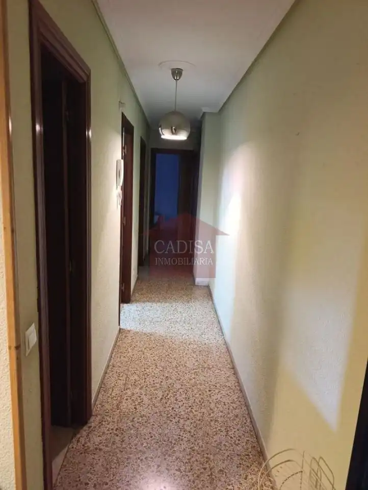 Flat with balcony to rent in San Bernardo - Carmelitas - Campus, imagen 12