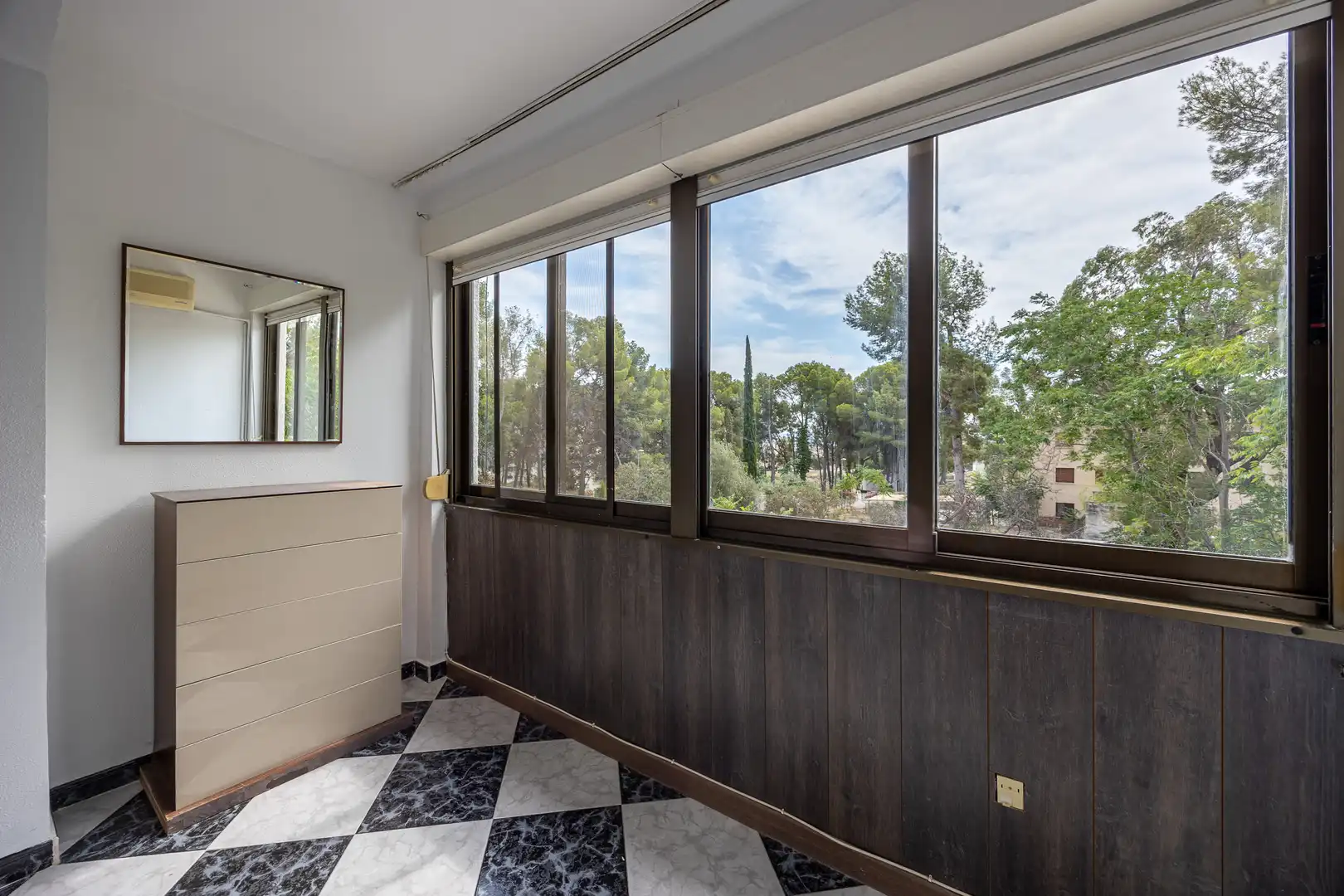 Dormitori de Apartament en venda en La Nucia amb Traster i Moblat