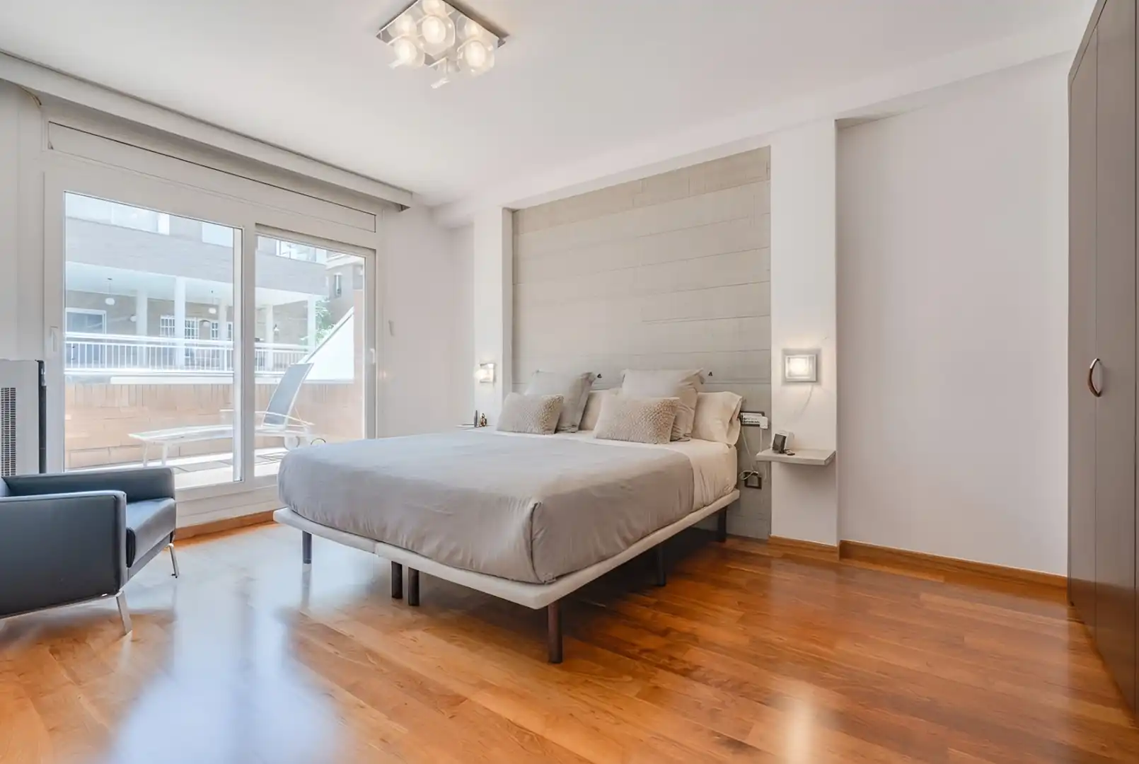 Habitación de Casa adosada en venta en Sant Quirze del Vallès con Aire acondicionado, Calefacción y Jardín privado