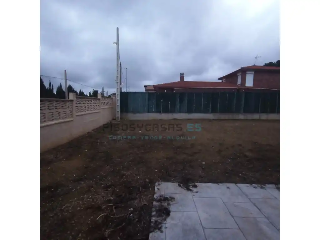 Casa o xalet en venda en La Muela amb Jardí privat i Terrassa