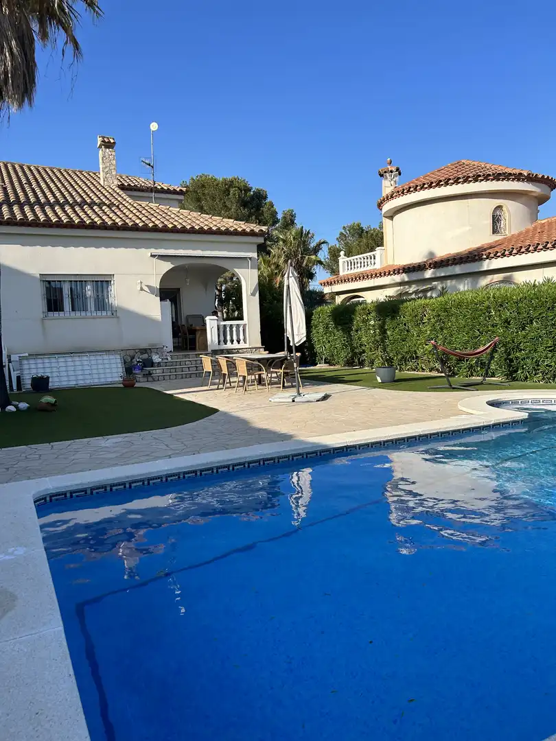 Swimming pool of Houses for rent in L'Ampolla, Tarragona